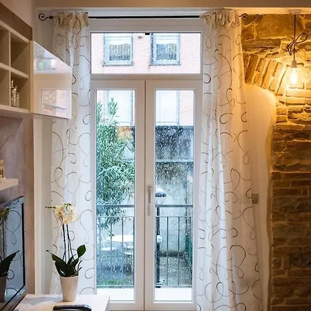 Daire Carrara Deluxe *