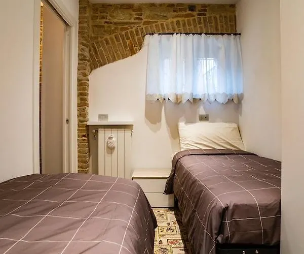 Carrara Deluxe Apartament