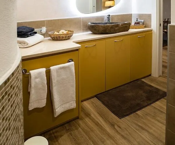 Carrara Deluxe דירה